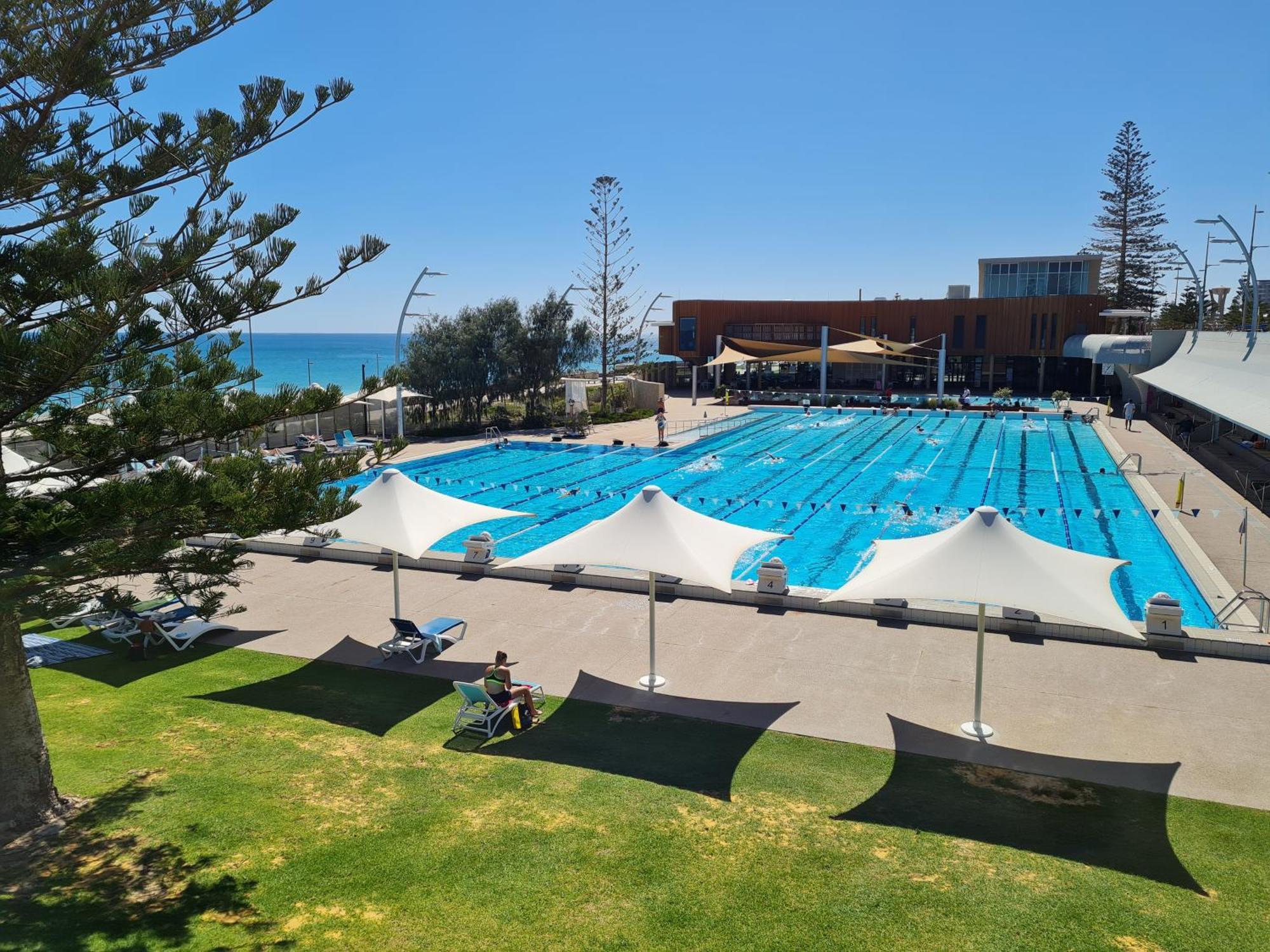 Scarborough Beach Front Resort - Shell Ten Perth Bagian luar foto