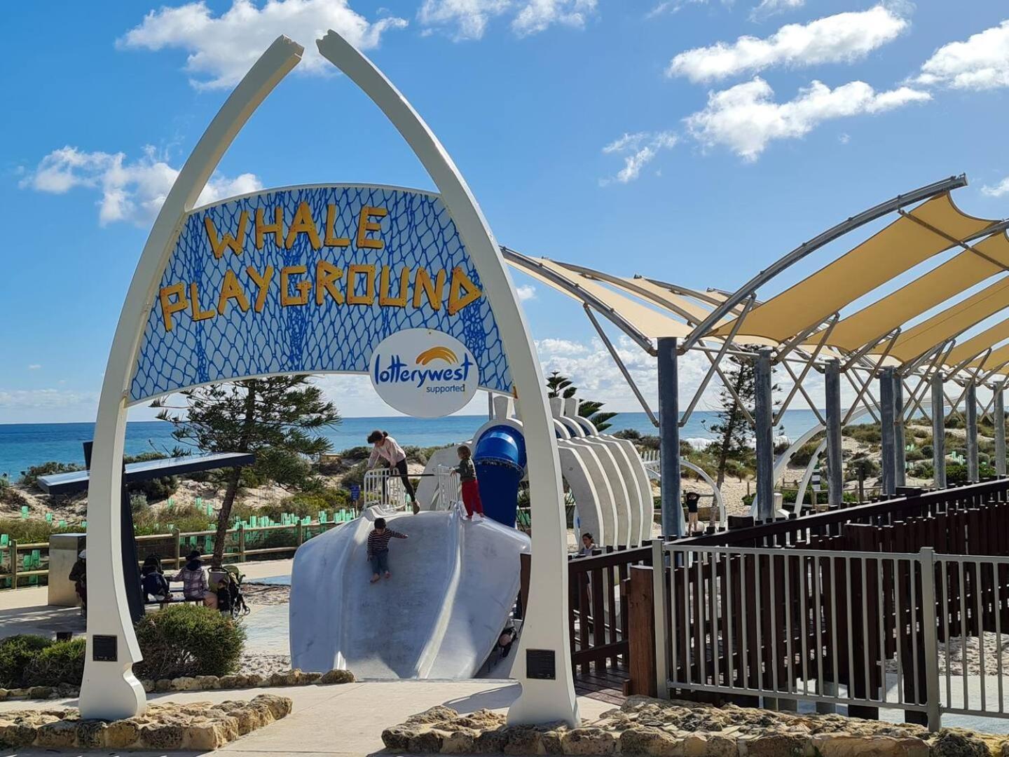 Scarborough Beach Front Resort - Shell Ten Perth Bagian luar foto