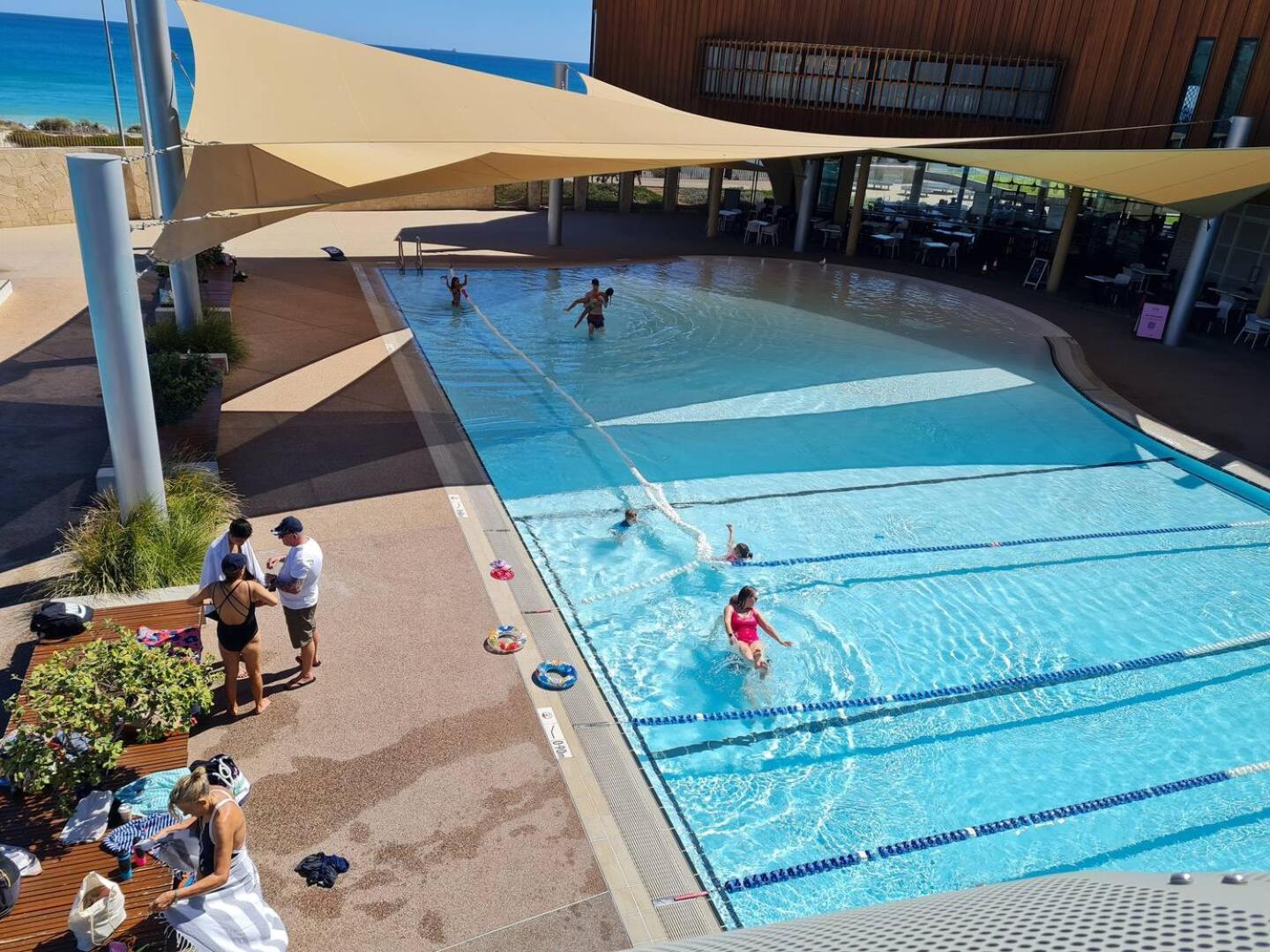 Scarborough Beach Front Resort - Shell Ten Perth Bagian luar foto